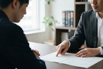 別居中に相手の勤務先が変わったらどうする？確認方法と弁護士に相談するケースを解説 